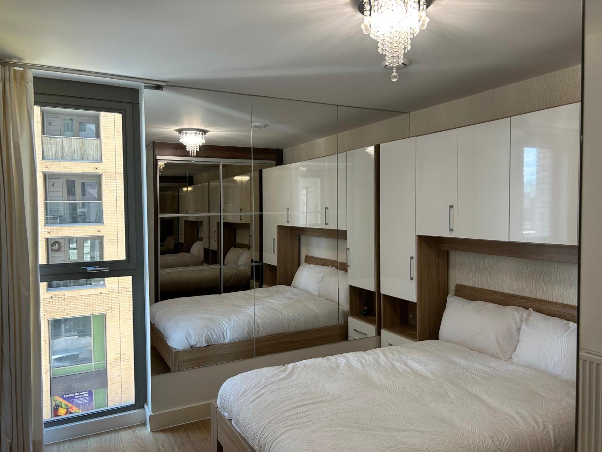 Appartamento 1-bed Sleeps 4 Near Attractions & Transport