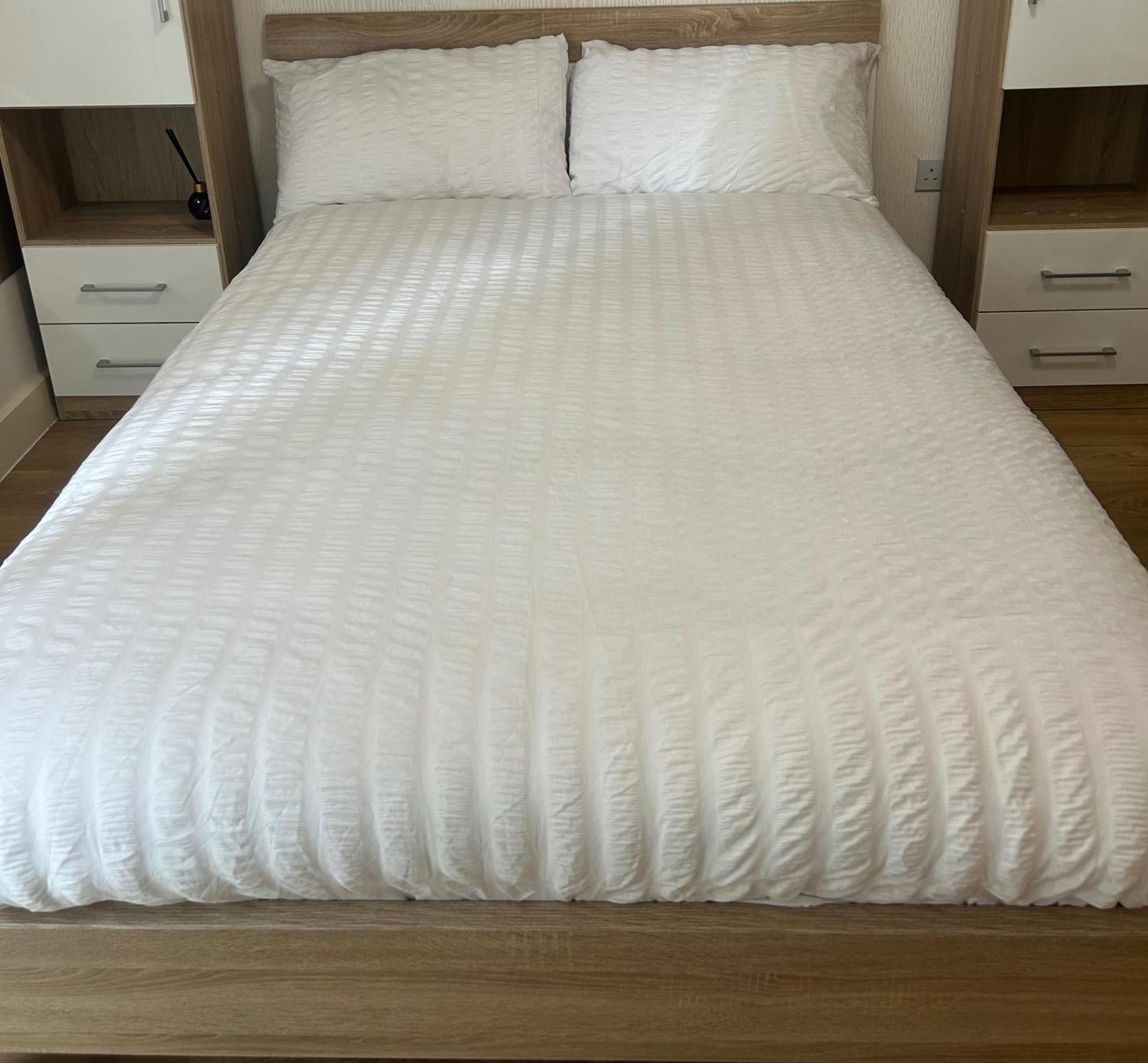 1-bed Sleeps 4 Near Attractions & Transport * Londra